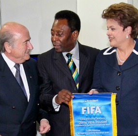 blatter_pele_dilma_baixa
