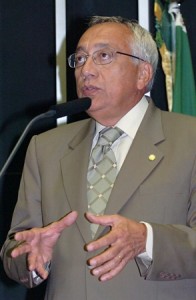Gastão Vieira