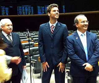 Guga comentou também as denúncias contra ONGs, que atrapalham o trabalho de quem é sério