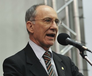 Ruifalcao_fabiopozzebom_ABr