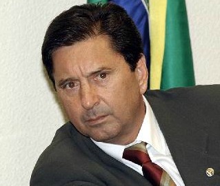 Para procuradores, Maguito direcionou licitação para beneficiar a Delta em Aparecida de Goiânia
