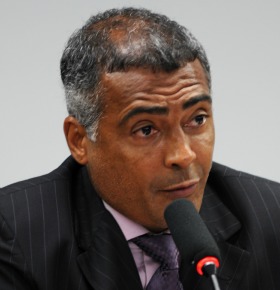 Romário quer investigação sobre suposta participação de Marín na ditadura