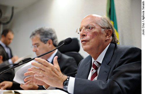 O jurista Miguel Reale no Senado [fotografo] José Cruz/Agência Senado [/fotografo] 