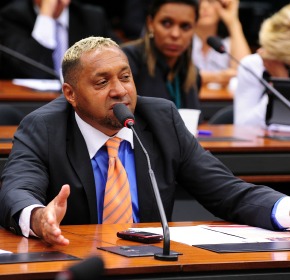 Deputado era acusado pelo MPF de ter declarado informações falsas em 2010