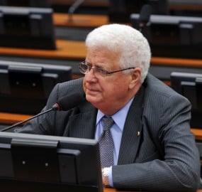 Valor declarado pelo deputado Nelson Meurer em doação de empreiteira é o mesmo citado por doleiro em troca de mensagens com executivo