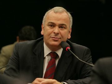 Deputado deixou a CPI da Petrobras depois de reportagem da revista Veja