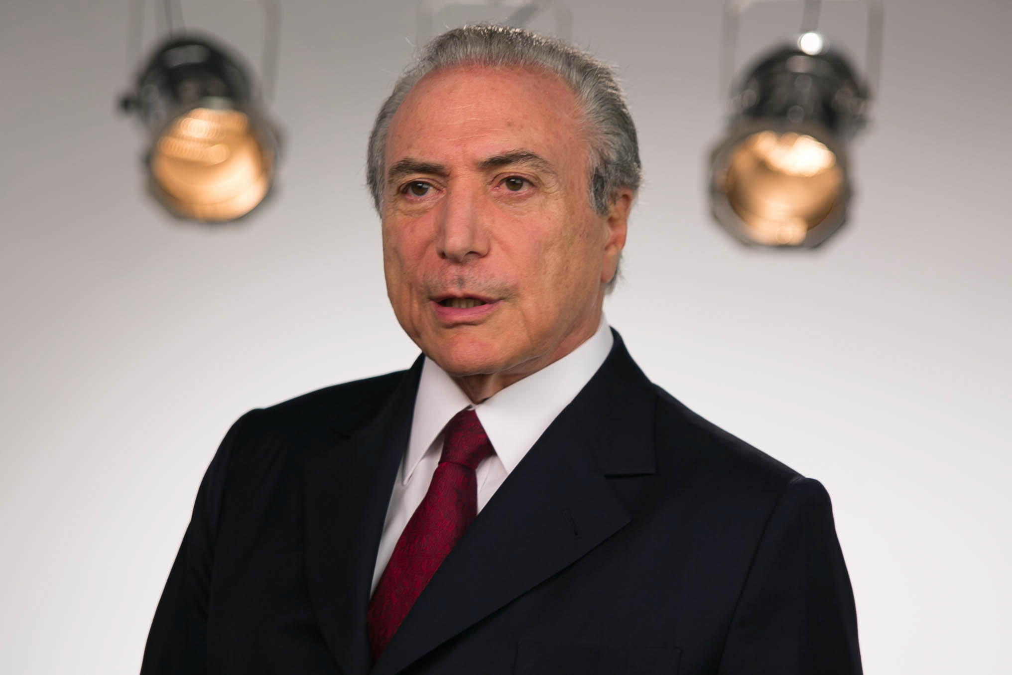 Apesar de ser interino, Temer disse que age como efetivo