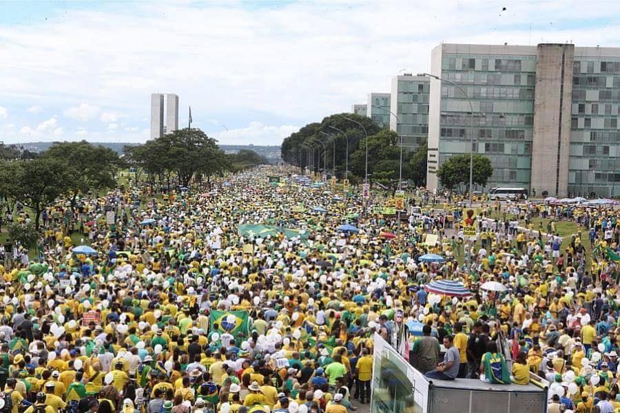 Manifestações marcaram o andamento do processo de impeachment no Congresso Nacional