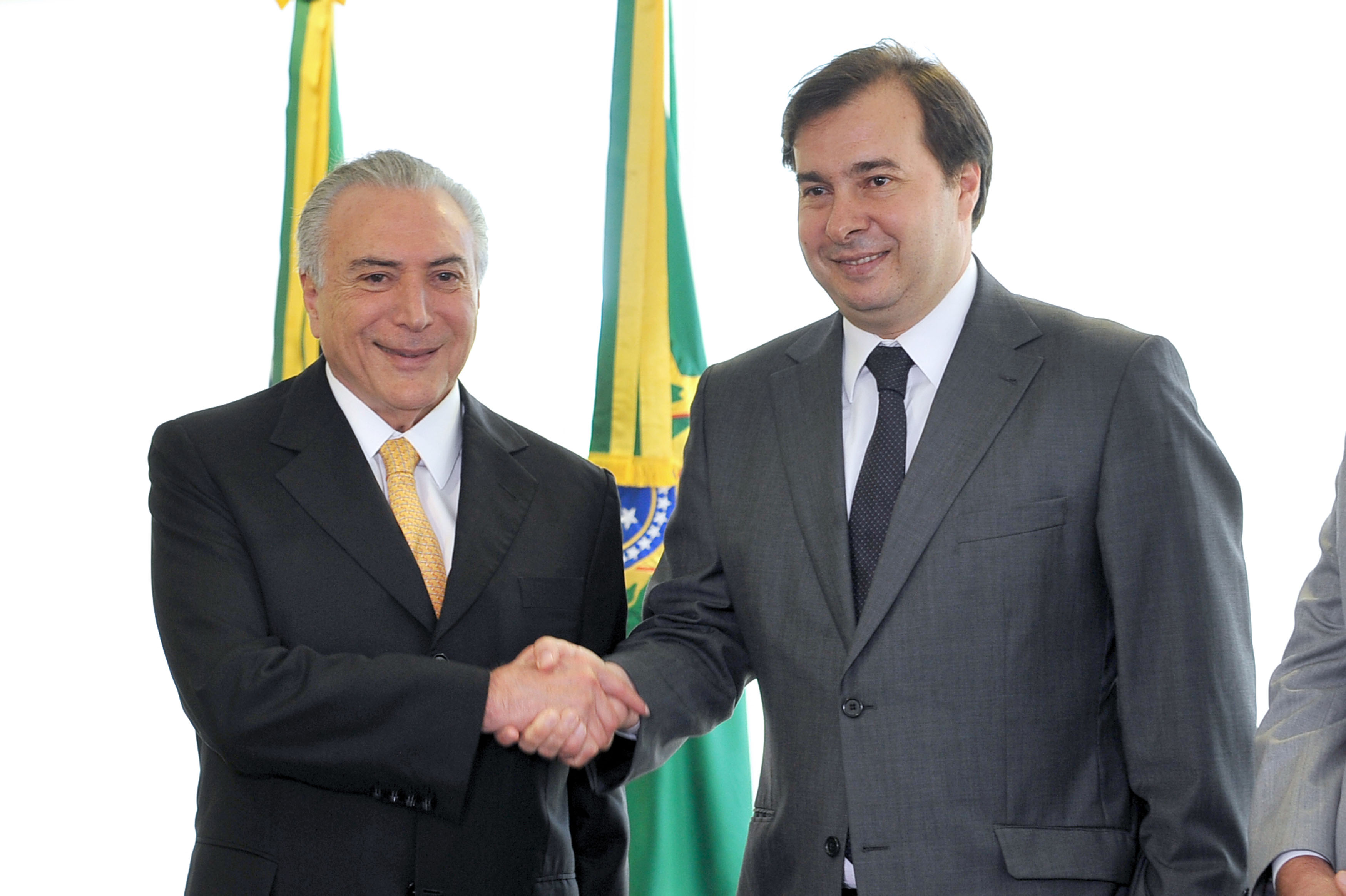 Planalto está aliviado com a vitória de Rodrigo Maia na Câmara