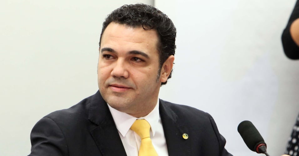 Deputado Marco Feliciano (PSC-SP) é o mais empenhado em derrotar Maia