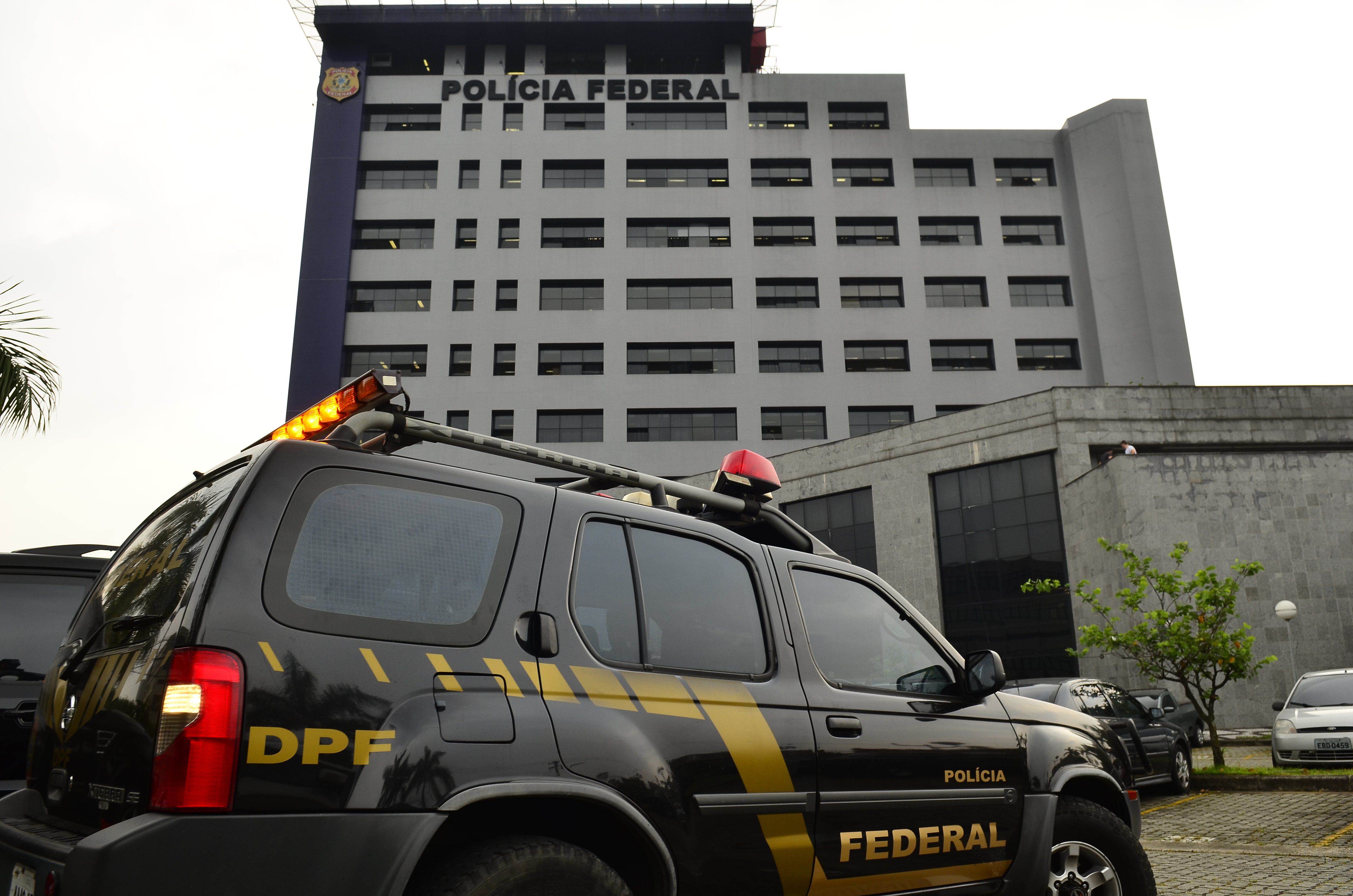 PF cumpre mandados em São Paulo, Rio de Janeiro e Brasília