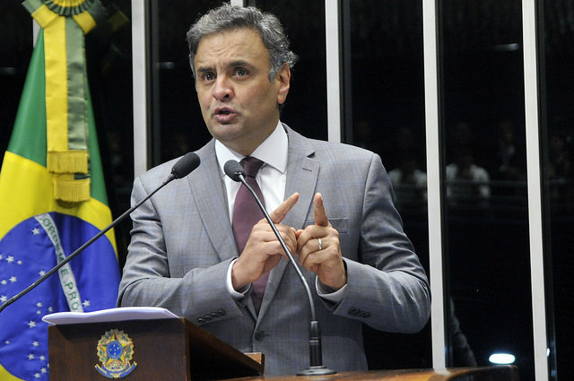 Em nota, o PSDB afirmou que não há irregularidades nas contas de campanha de Aécio Neves