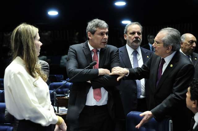 Ânimos exaltados marcaram a segunda manhã do julgamento do impeachment de Dilma no Senado