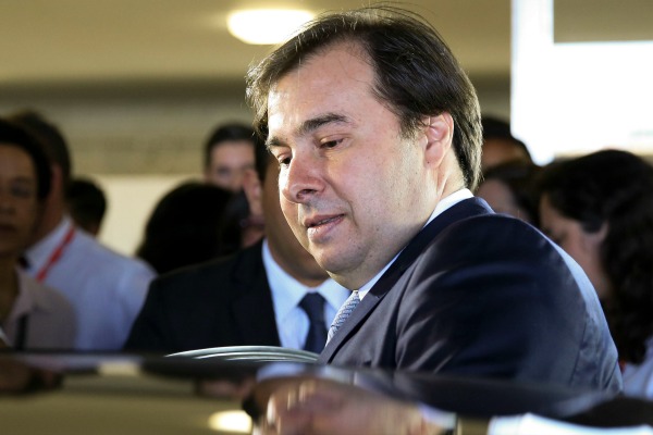 Por causa de eleições municipais, Rodrigo Maia não vai convocar sessões deliberativas esta semana