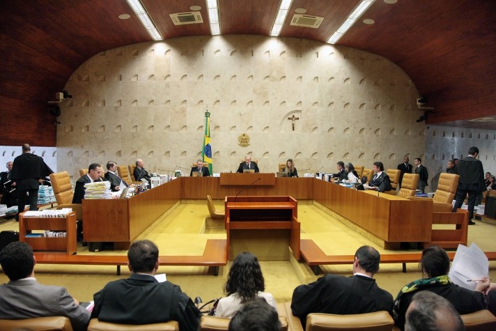 CCJ aprova aumento mensal de R$ 5.530 para ministros do STF