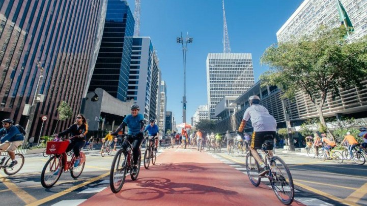 Um dos principais cartões postais de São Paulo, Avenida Paulista se tornou palco de grandes manifestações políticas nos últimos anos