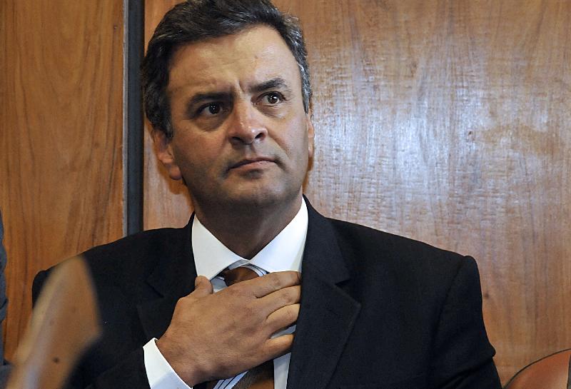 Presença de Aécio em palanques é considera 