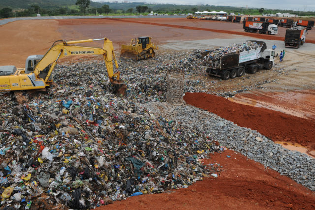 Inaugurado nesta terça-feira (17), espaço entre Ceilândia e Samambaia é o primeiro passo para desativar o lixão da Estrutural