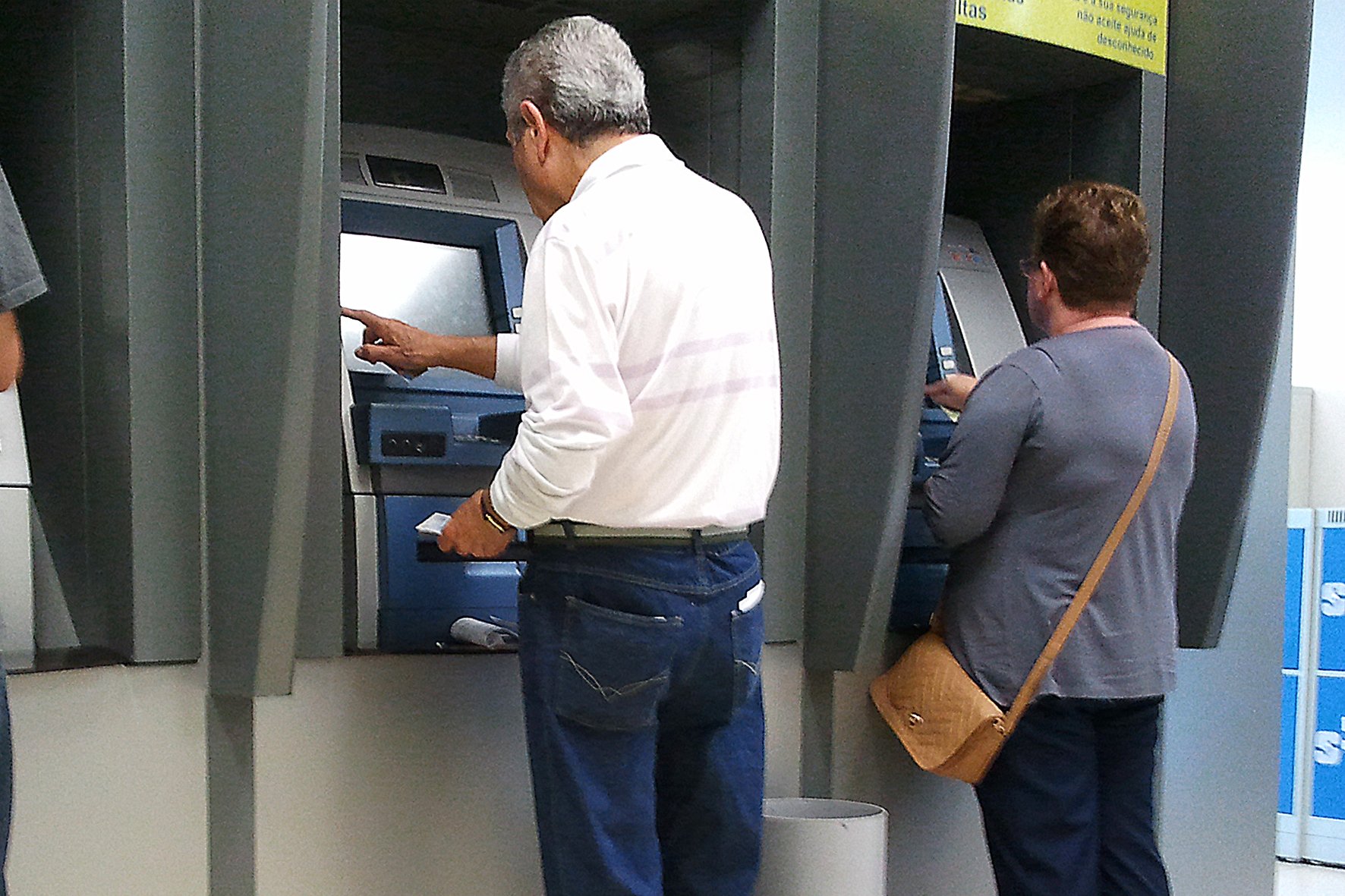 Projeto elimina desconto do Fundo de Garantia do Tempo de Serviço (FGTS) e da contribuição previdenciária para trabalhadores aposentados. Foto: EBC