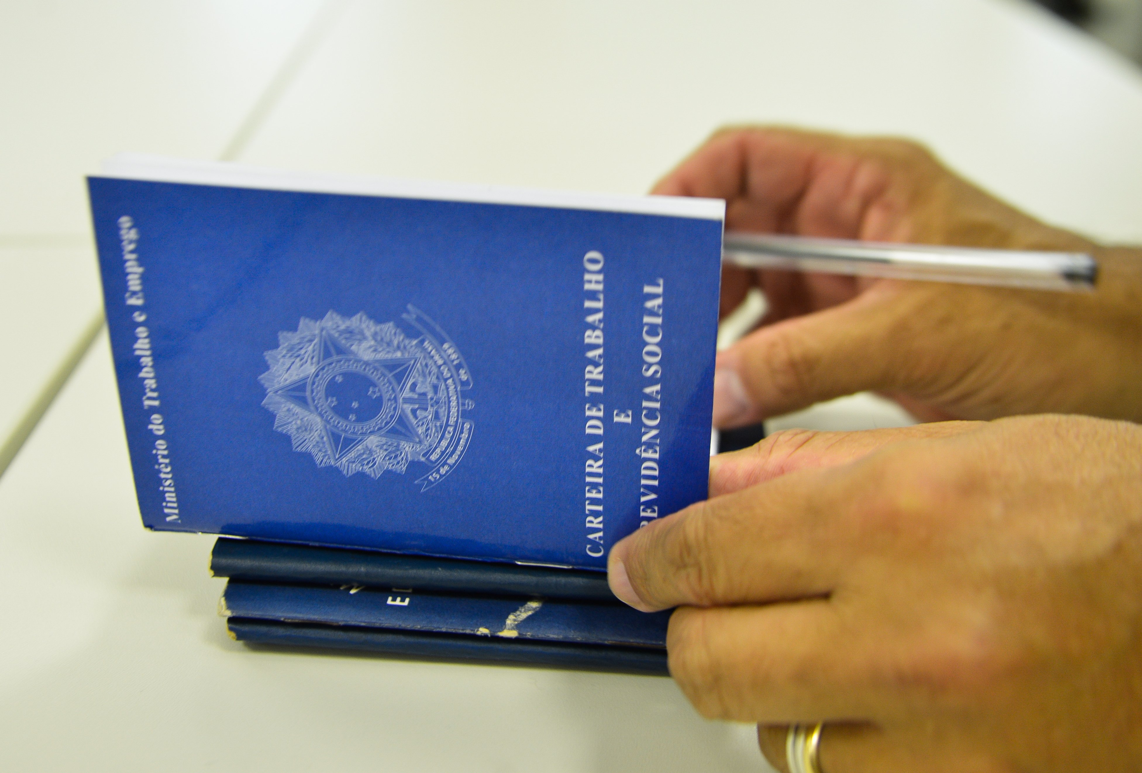 Carteira de trabalho [fotografo] Agência Brasil [/fotografo]