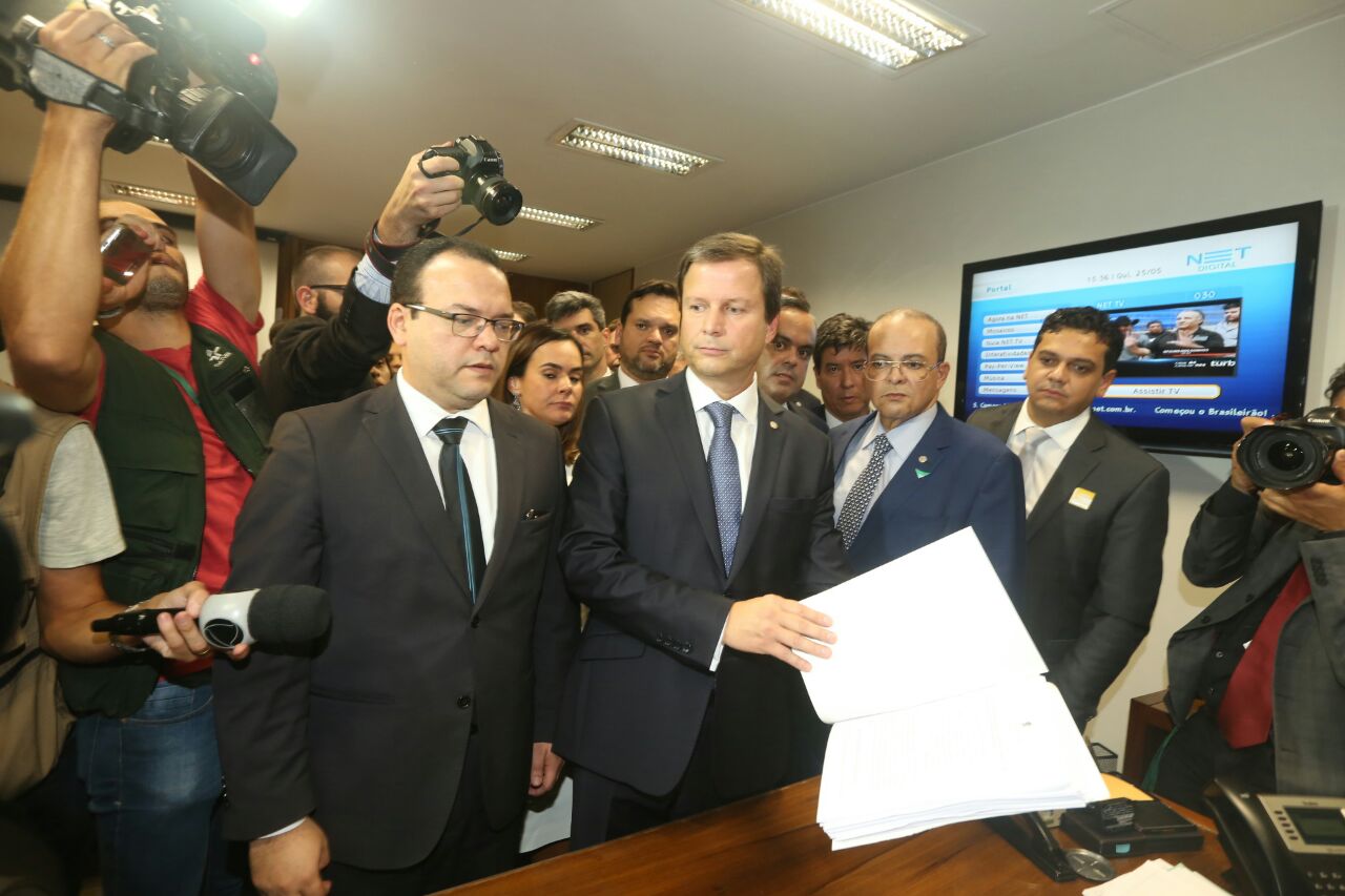 Presidente da OAB Claudio Lamachia protocolou pedido de impeachment de Temer na Secretaria Geral da Mesa da Câmara dos Deputados