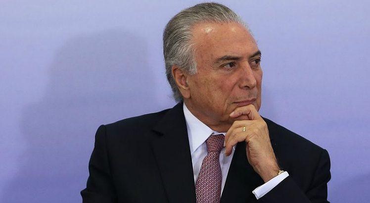 Temer deve adiantar a volta ao Brasil para trabalhar na rearticulação da base na Câmara para barrar nova denúncia, esperada para os próximos dias