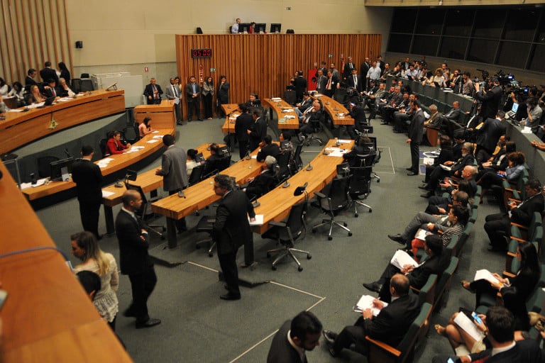 Com apenas 24 deputados, Câmara Legislativa de Brasília é um dos legislativos mais caros do país