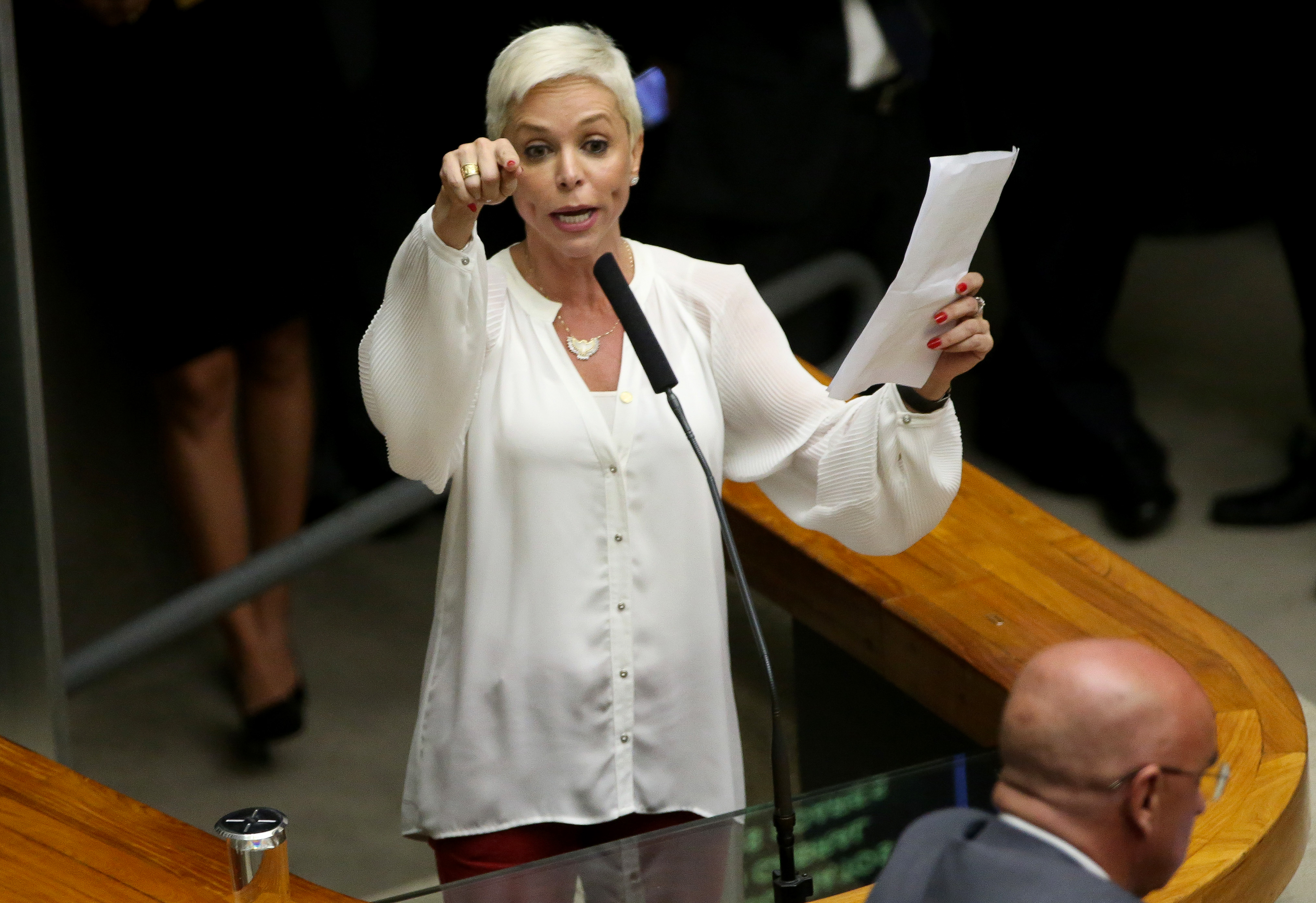 Cristiane Brasil, no plenário da Câmara dos Deputados. [fotografo]Wilson Dias/Agência Brasil[/fotografo]