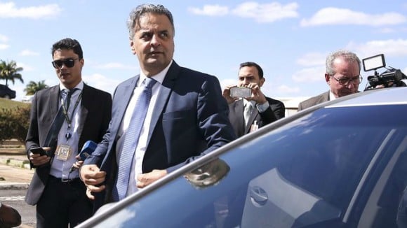 Aécio foi acusado por Delcídio do Amaral de oferecer a ele vantagens financeiras em troca de acobertamento na CPI dos Correios[fotografo]Marcelo Camargo/ABr[/fotografo]