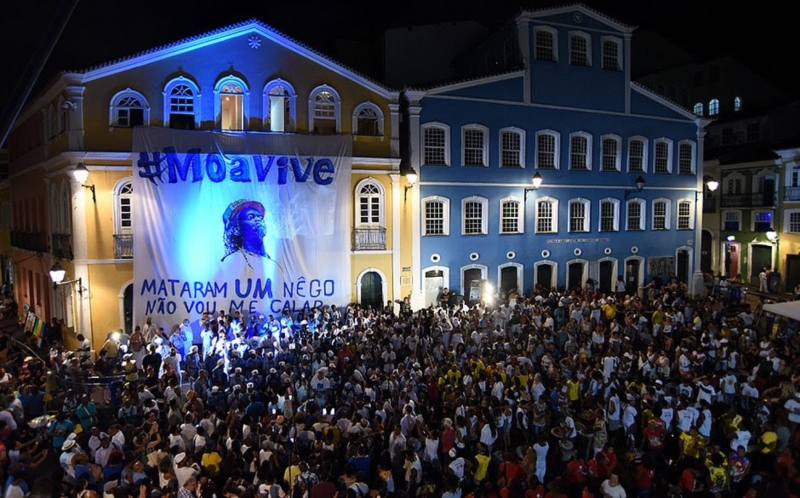 Em ato-homenagem póstumo a Moa do Catendê, soteropolitanos demonstram que as frentes antiviolência estão mais vivas do que nunca no país