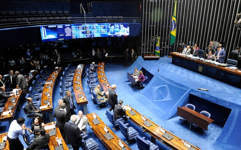 Projeto de lei em discussão prevê que a inelegibilidade por oito anos só possa valer para condenados após 2010. Na semana passada, sessão que discutiria a matéria foi cancelada[fotografo]Jonas Pereira / Agência Senado[/fotografo]