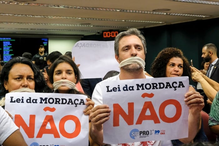 Manifestantes acompanham tramitação do projeto há meses na Câmara