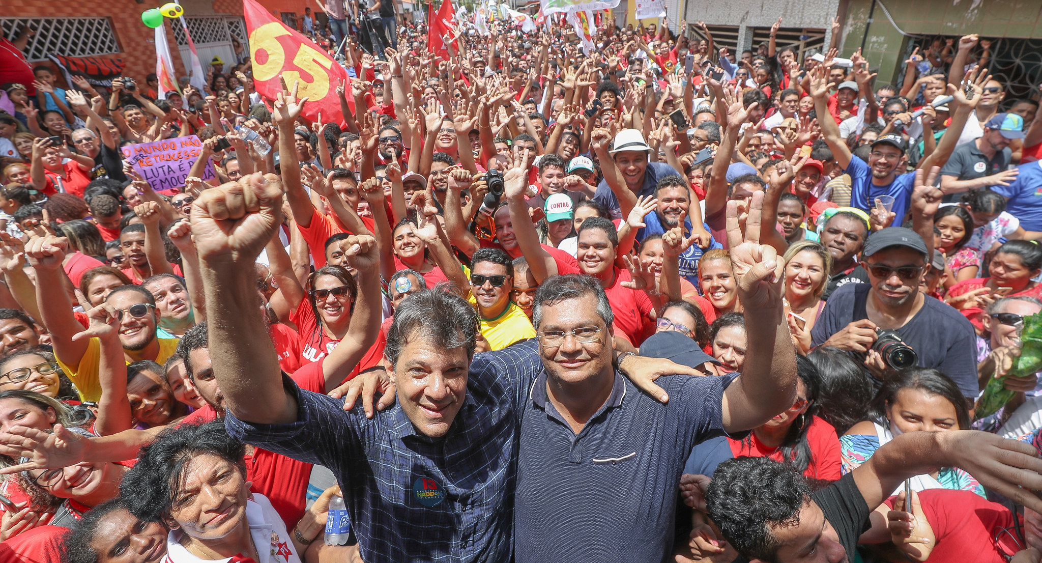 Fernando Haddad (PT) em ato de campanha ao lado do governador reeleito Flávio Dino (PCdoB), em São Luís (MA), neste domingo (21)[fotografo]Ricardo Stuckert[/fotografo]