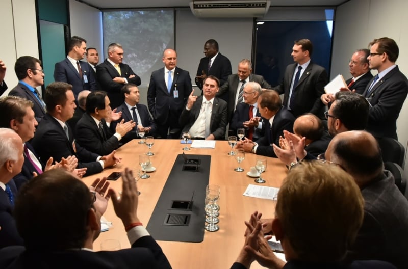 Bolsonaro é aplaudido em reunião com parlamentares evangélicos[fotografo]Rafael Carvalho / Governo de Transição[/fotografo]