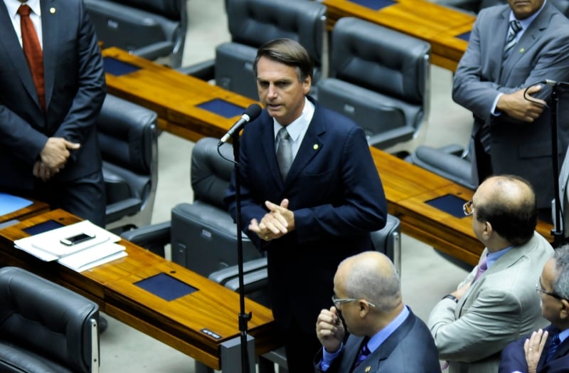 Bolsonaro discursa em sessão para votar o pedido de cassação de mandato do deputado André Vargas, em 2014[fotografo]Lucio Bernardo Jr. / Câmara dos Deputados[/fotografo]