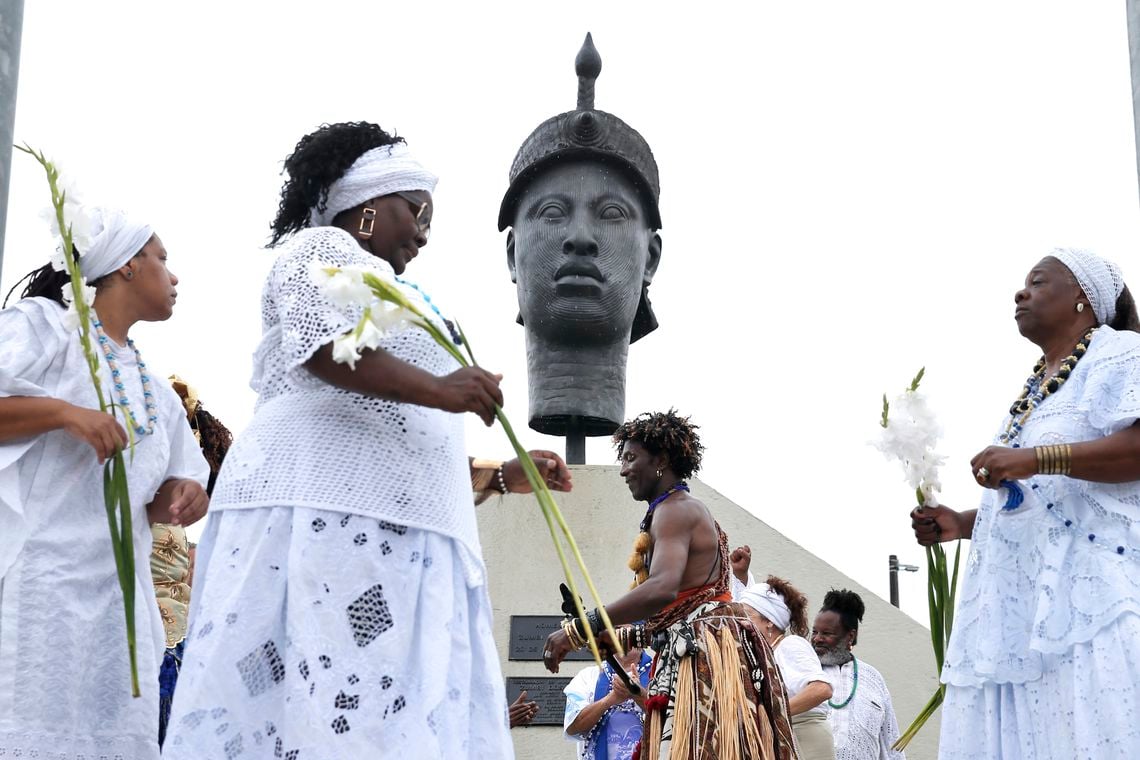 Homenagem a Zumbi dos Palmares no Dia da Consciência Negra, no Rio de Janeiro, em 2017[fotografo]Tânia Rêgo / Agência Brasil[/fotografo]