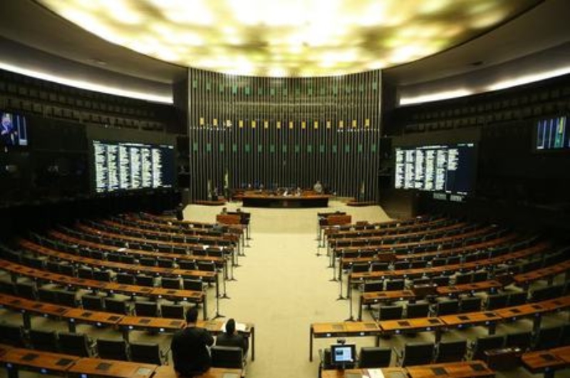 Plenário da Câmara terá esquema de segurança reforçado para a volta de Bolsonaro depois das eleições[fotografo]Agência Brasil[/fotografo]