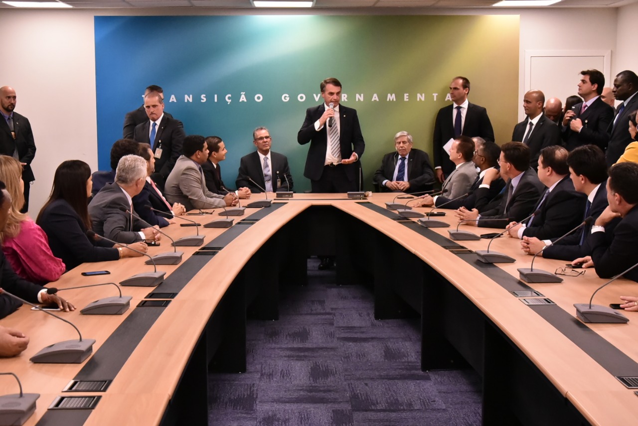 Bolsonaro recebe bancada do MDB, primeira a encontrá-lo no CCBB[fotografo]Rafael Carvalho/Governo de Transição[/fotografo]