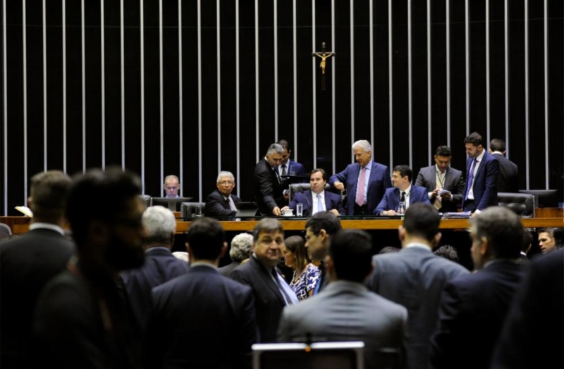 Proposição enfrenta objeção em plenário e une deputados da base e da oposição[fotografo]Luis Macedo / Câmara dos Deputados[/fotografo]