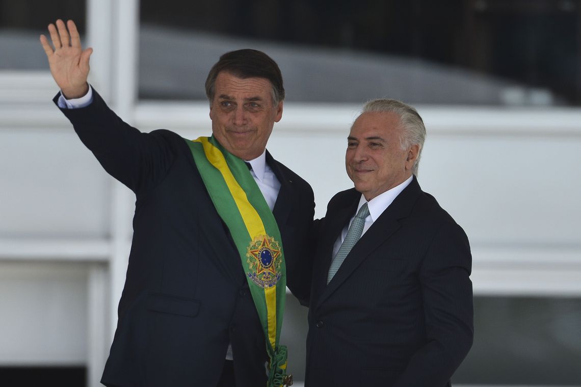 Após receber a faixa presidencial de Temer, Bolsonaro repetiu as palavras 