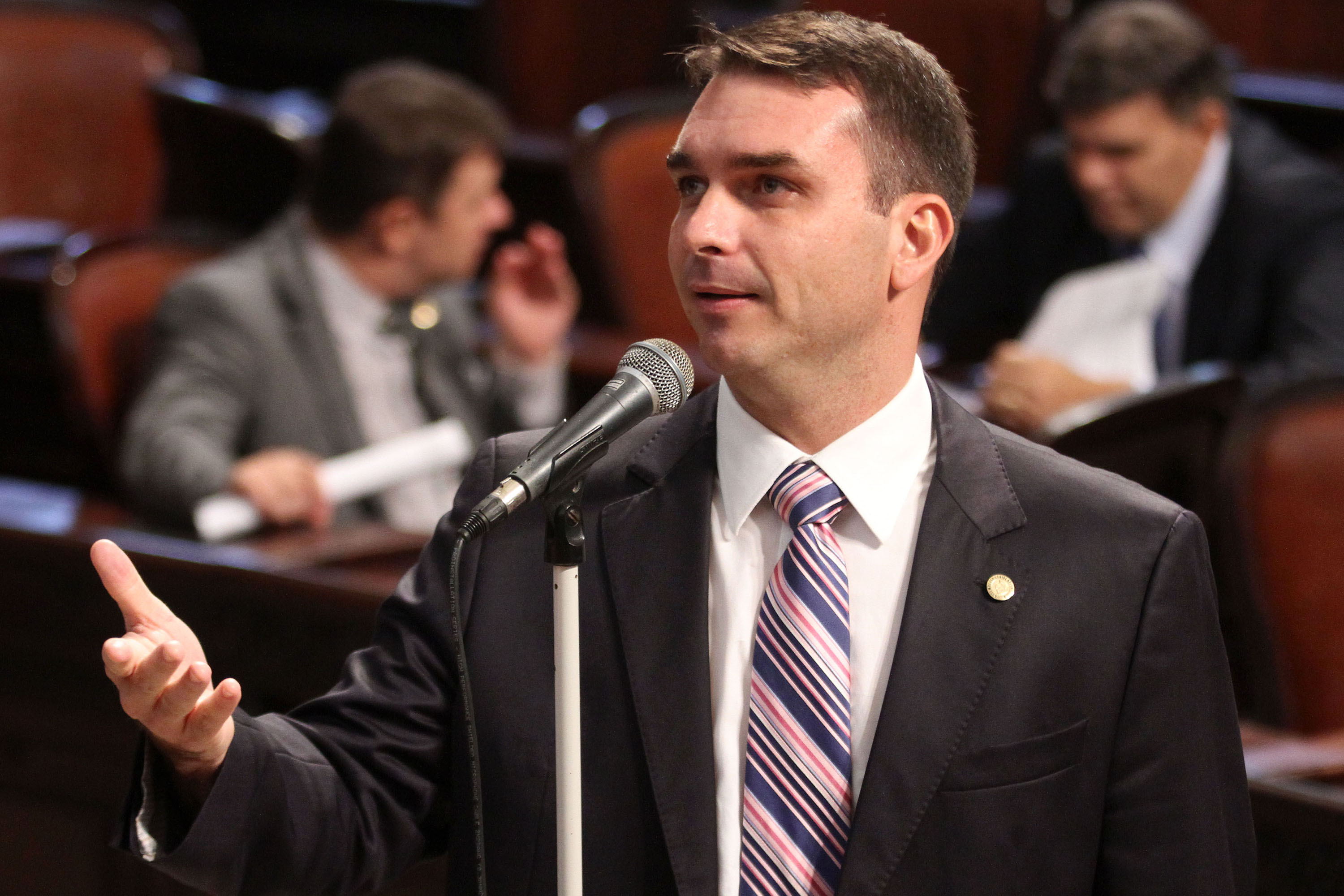 Segundo o senador, Daniel Silveira é vítima de uma perseguição política inconstitucional, conforme afirmou em coletiva de imprensa.[fotografo]Alerj[/fotografo]