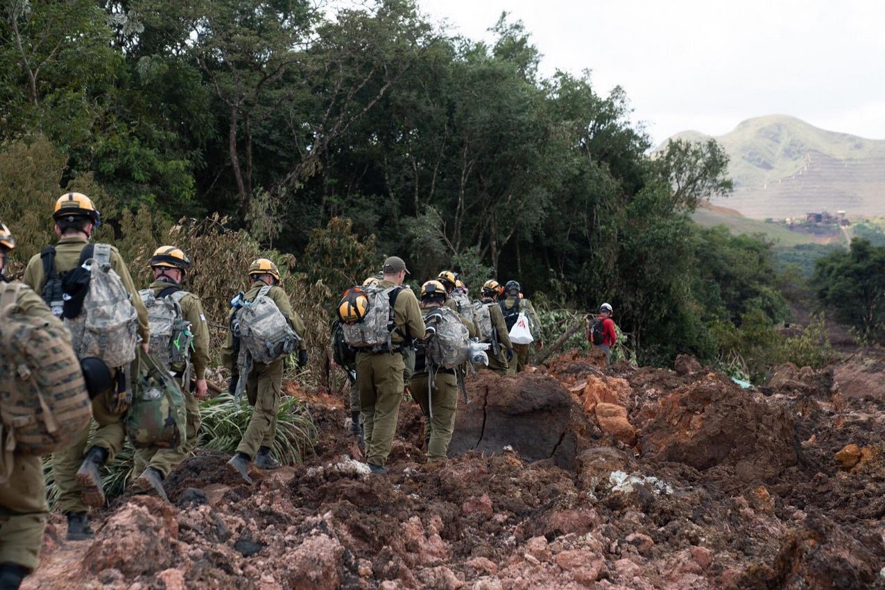 Após quinto dia de buscas, ainda há 276 desaparecidos[fotografo]Israel Defense Forces[/fotografo]