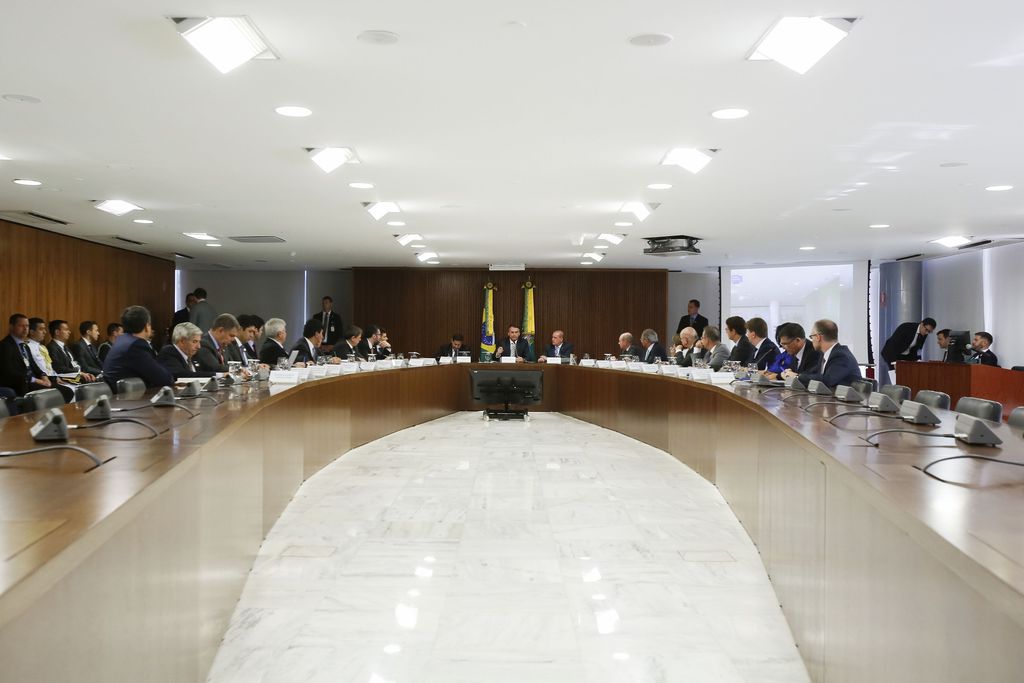 Bolsonaro se reuniu pela primeira vez com ministros após a posse na tarde desta quinta-feira. Nova reunião está marcada para terça que vem, e ministros devem apresentar relatórios e medidas iniciais para suas pastas[fotografo]Marcos Corrêa / Presidência da República[/fotografo]