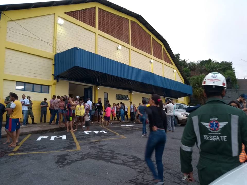 Sirene tocou às 3h e moradores deixaram suas casas[fotografo]Felipe Jacomé/Diário de Barão (cedida ao Congresso em Foco)[/fotografo]