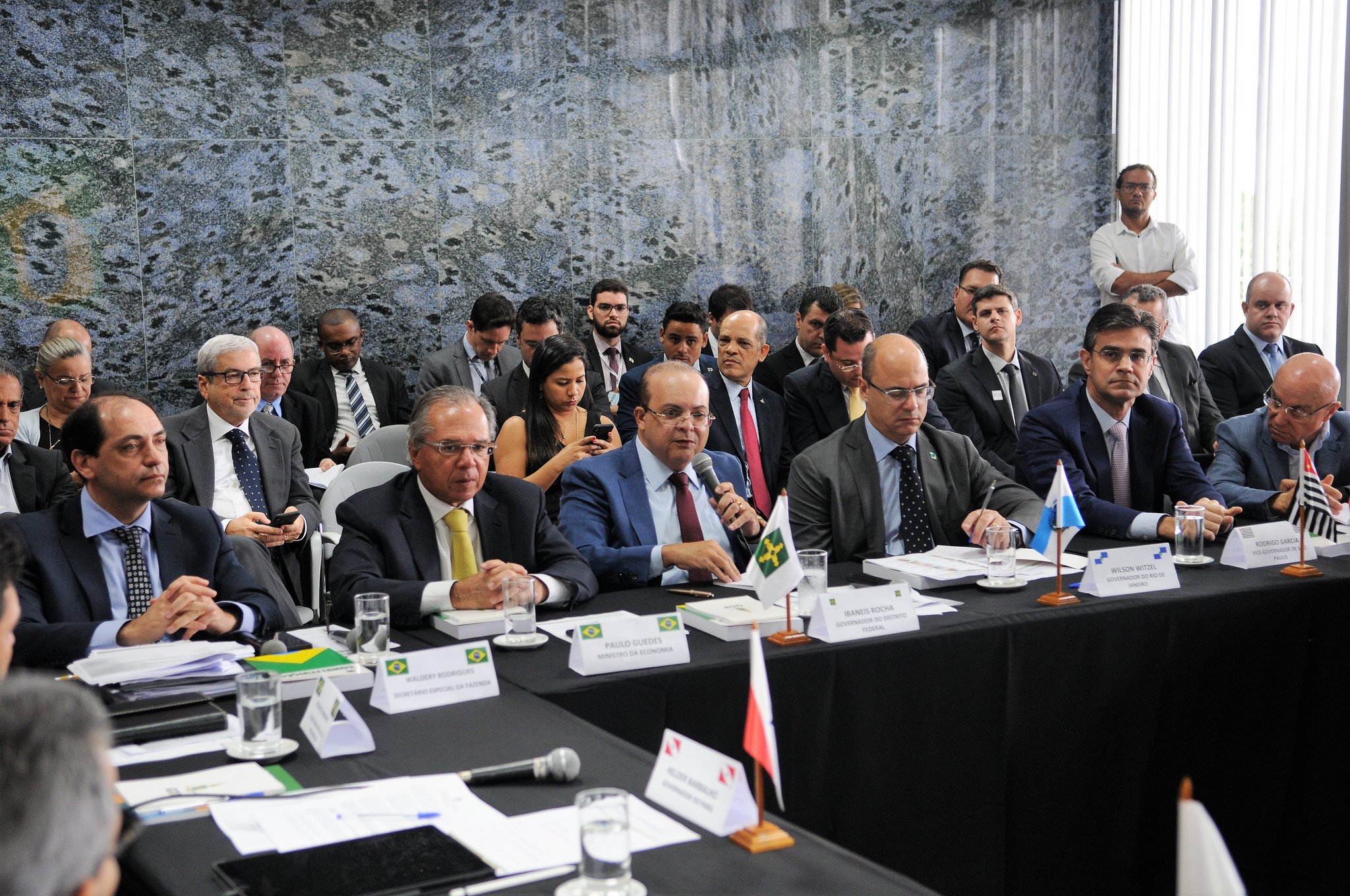 Governadores se reuniram com Guedes no Palácio do Buriti, sede do governo do DF em março [fotografo]Renato Coelho/Agência Brasília[/fotografo]