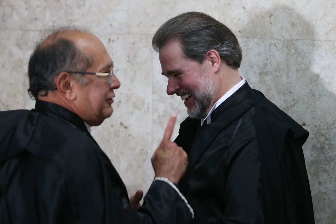 Ministros Gilmar Mendes (esquerda) e Dias Toffoli (direita)[fotografo]Fabio Pozzebom / Agência Brasil[/fotografo]