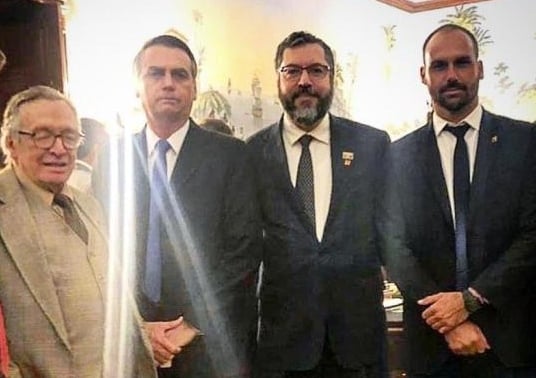 Indicação de Eduardo Bolsonaro para a Embaixada do Brasil em Washington é um equívoco completo. Foto: Twitter/Eduardo Bolsonaro