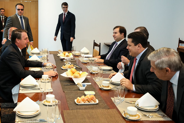 Na terça, Bolsonaro, Dias Toffoli, Rodrigo Maia e Davi Alcolumbre tomaram café da manhã e firmaram um pacto pelo Brasil [fotografo]Marcos Corrêa/PR[/fotografo]