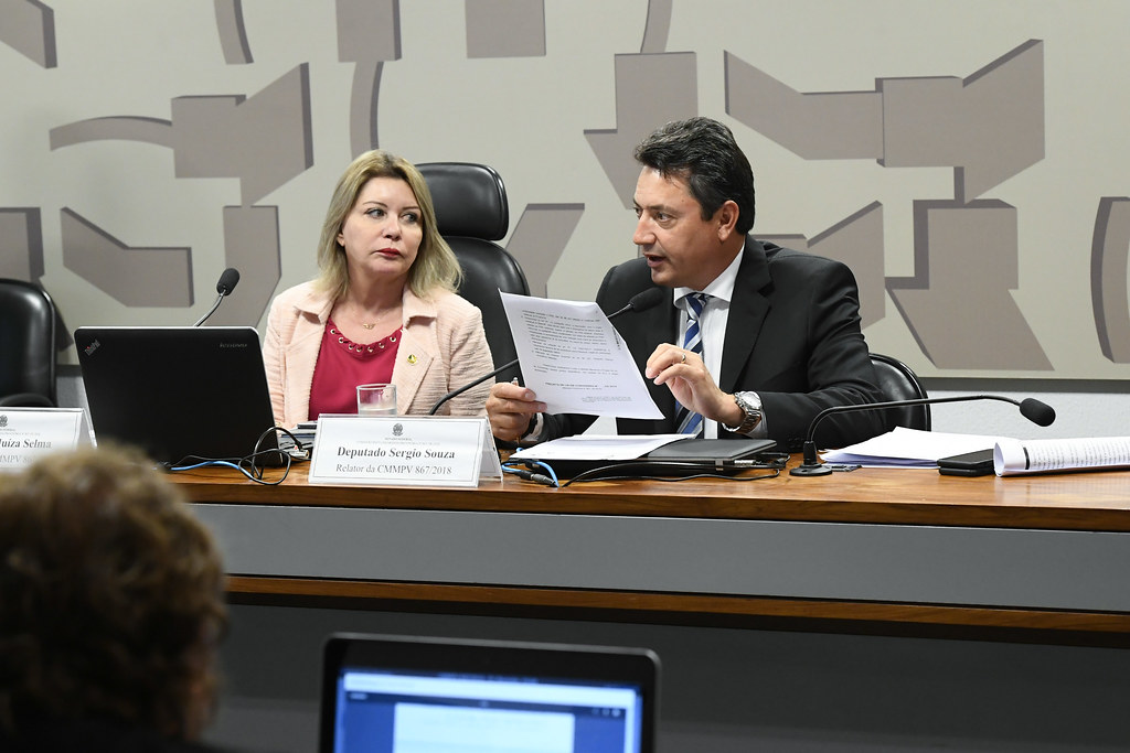 Presidente da comissão, senadora Juíza Selma; (PSL-MT), e relator Sergio Souza (MDB/PR)[fotografo]Marcos Oliveira/Agência Senado[/fotografo]