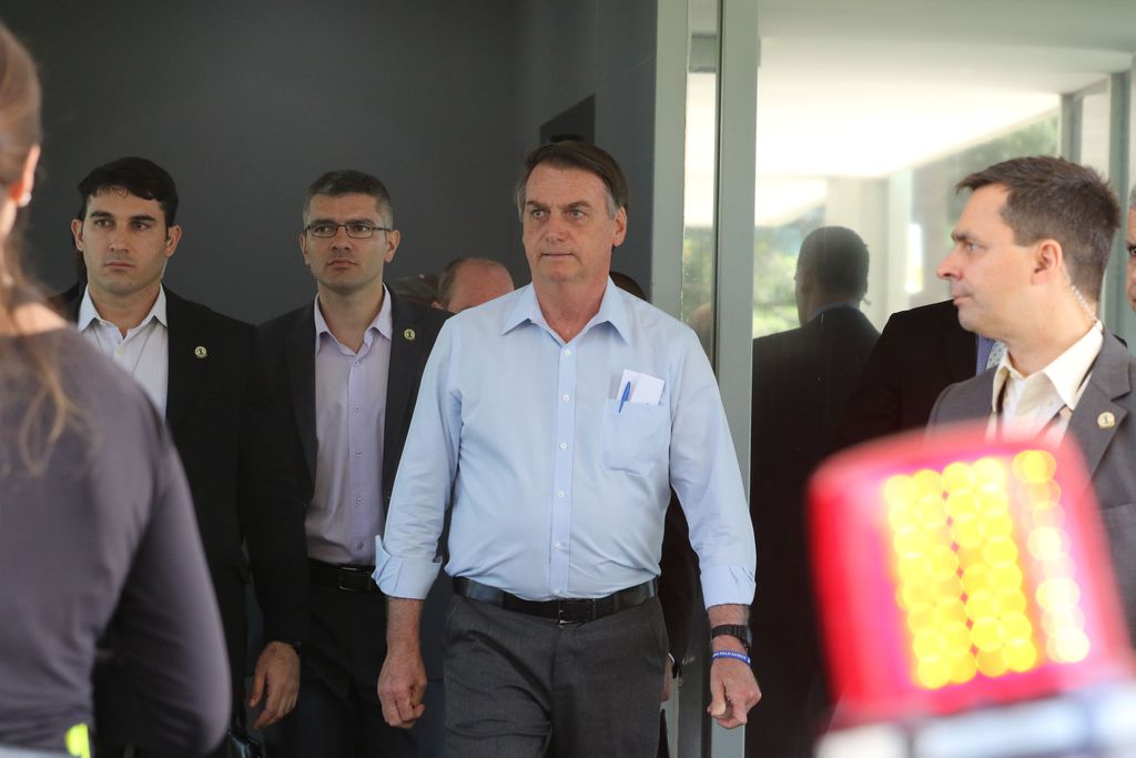 O presidente Jair Bolsonaro falou rapidamente sobre viagem aos Estados Unidos. Valter Campanato/Agência Brasil 